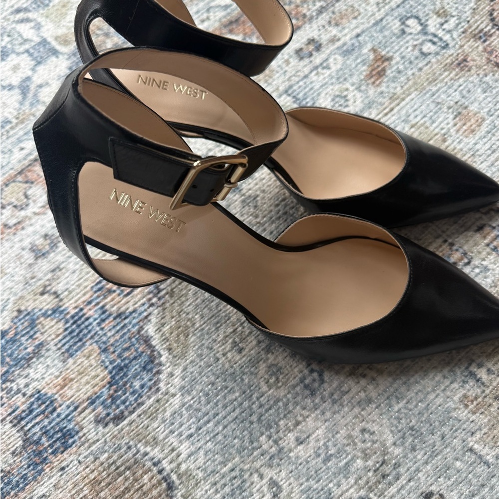 Nine West Black Pointed Toe Heels